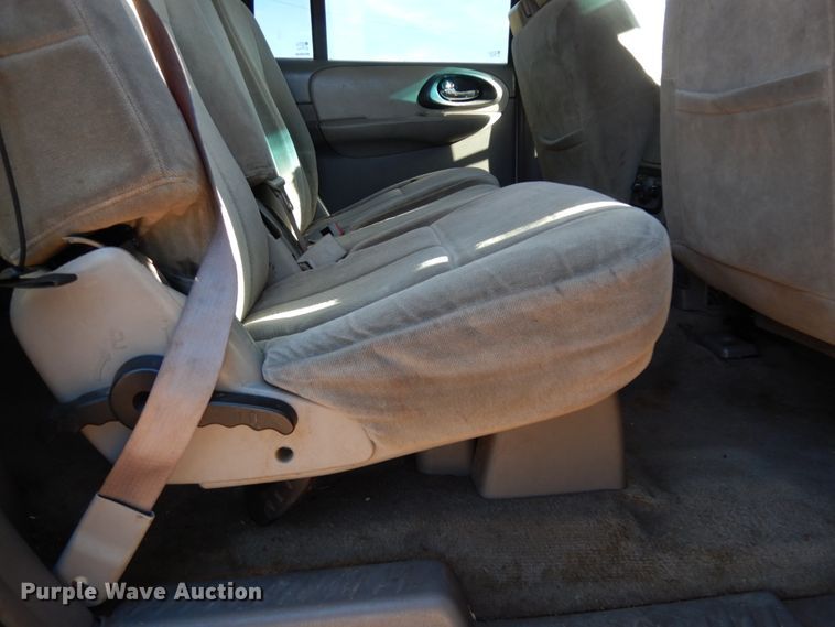 image for item DJ8232 2005 Chevrolet TrailBlazer  SUV