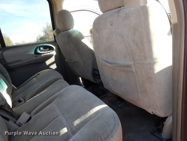 image for item DJ8232 2005 Chevrolet TrailBlazer  SUV