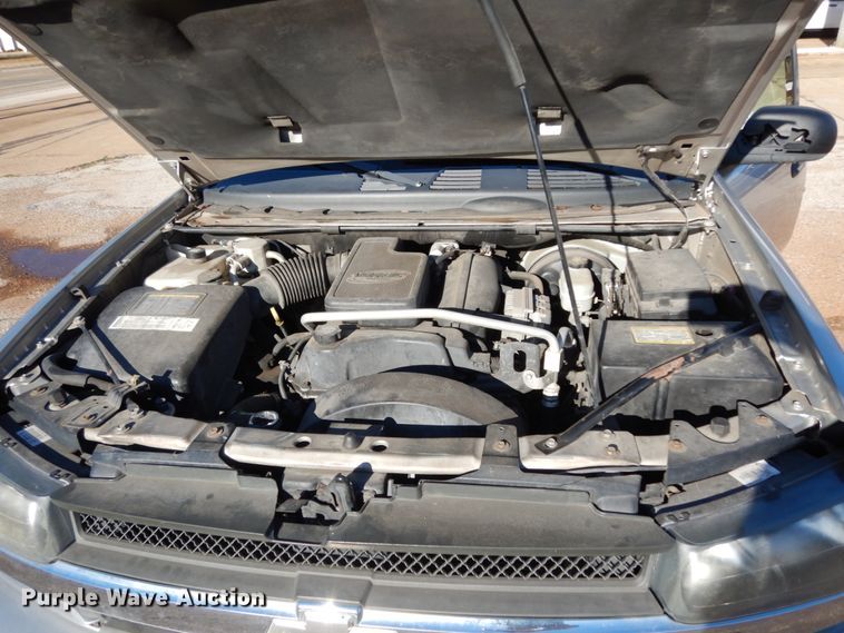 image for item DJ8232 2005 Chevrolet TrailBlazer  SUV