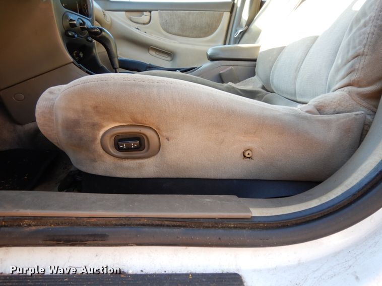 image for item DJ8233 2004 Oldsmobile Alero