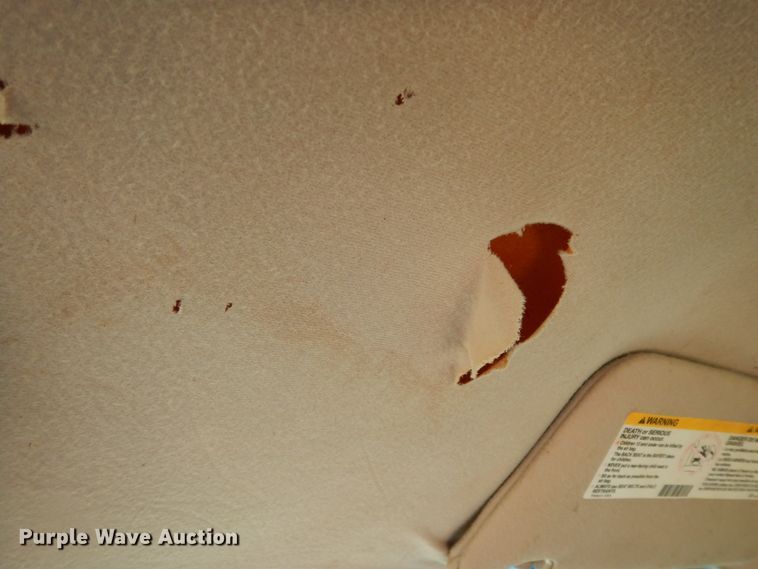 image for item DJ8233 2004 Oldsmobile Alero