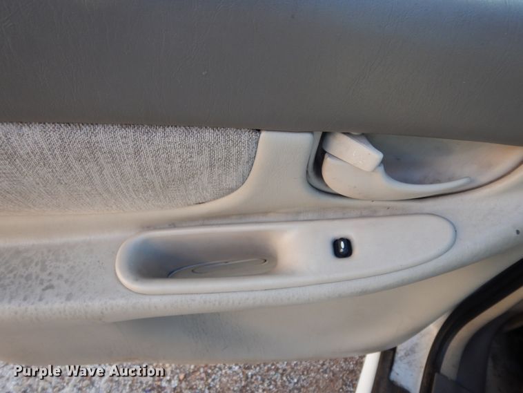 image for item DJ8233 2004 Oldsmobile Alero