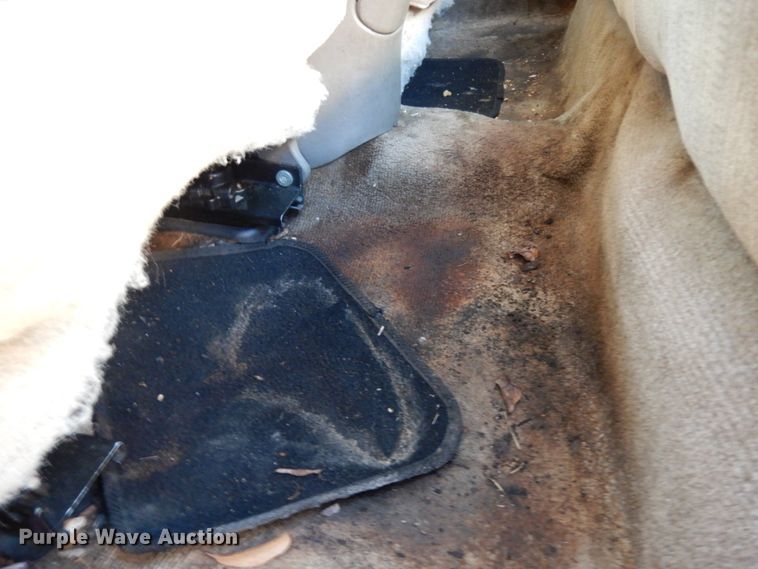 image for item DJ8233 2004 Oldsmobile Alero