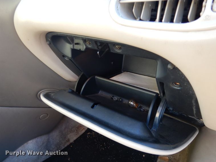 image for item DJ8233 2004 Oldsmobile Alero