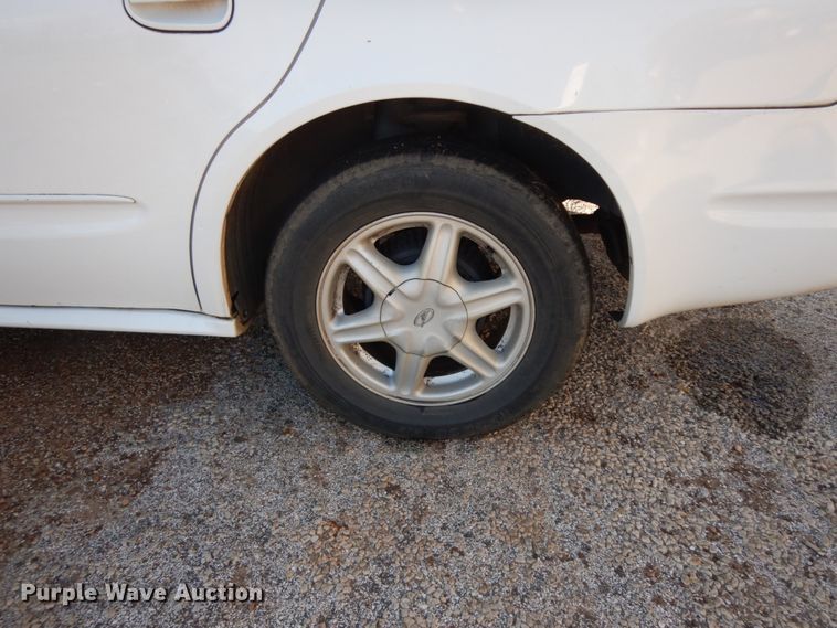 image for item DJ8233 2004 Oldsmobile Alero