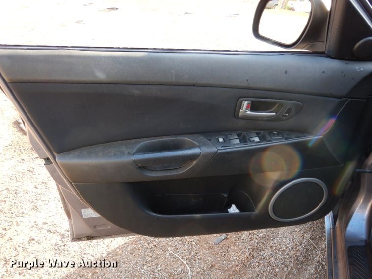 image for item DJ8234 2005 Mazda Mazda 3