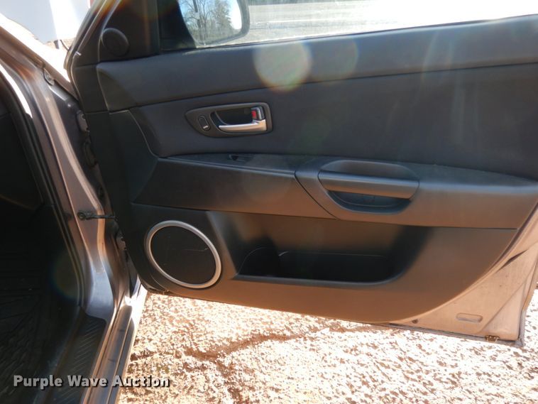 image for item DJ8234 2005 Mazda Mazda 3