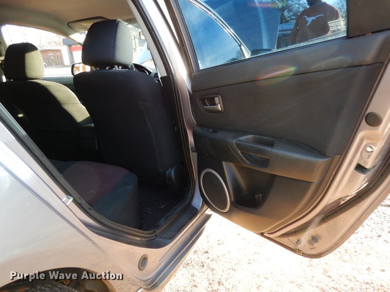 image for item DJ8234 2005 Mazda Mazda 3