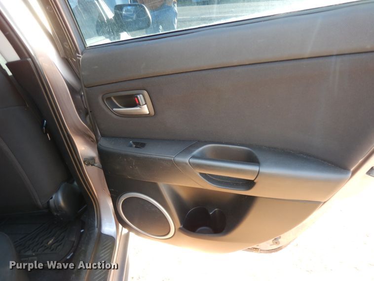 image for item DJ8234 2005 Mazda Mazda 3