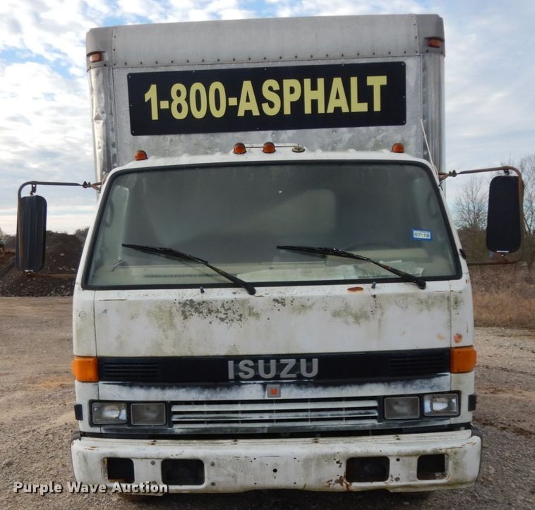 image for item DJ8236 1993 Isuzu NPR  box truck