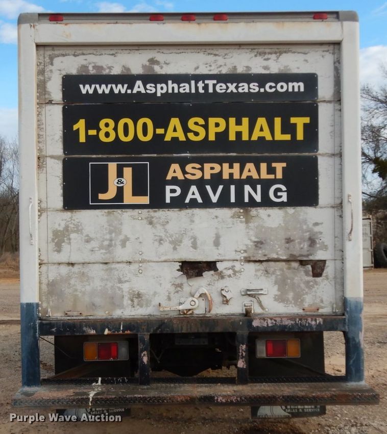 image for item DJ8236 1993 Isuzu NPR  box truck