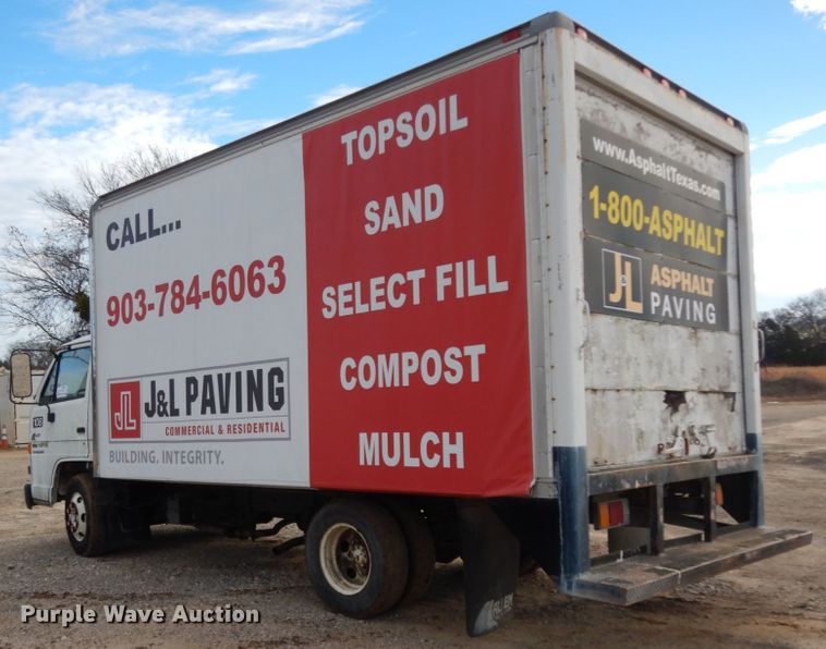 image for item DJ8236 1993 Isuzu NPR  box truck