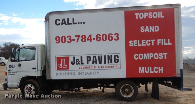 image for item DJ8236 1993 Isuzu NPR  box truck