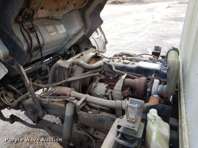 image for item DJ8236 1993 Isuzu NPR  box truck