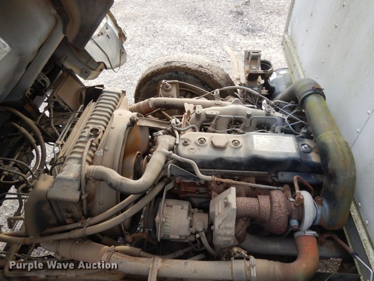 image for item DJ8236 1993 Isuzu NPR  box truck