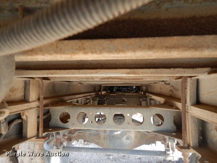 image for item DJ8236 1993 Isuzu NPR  box truck