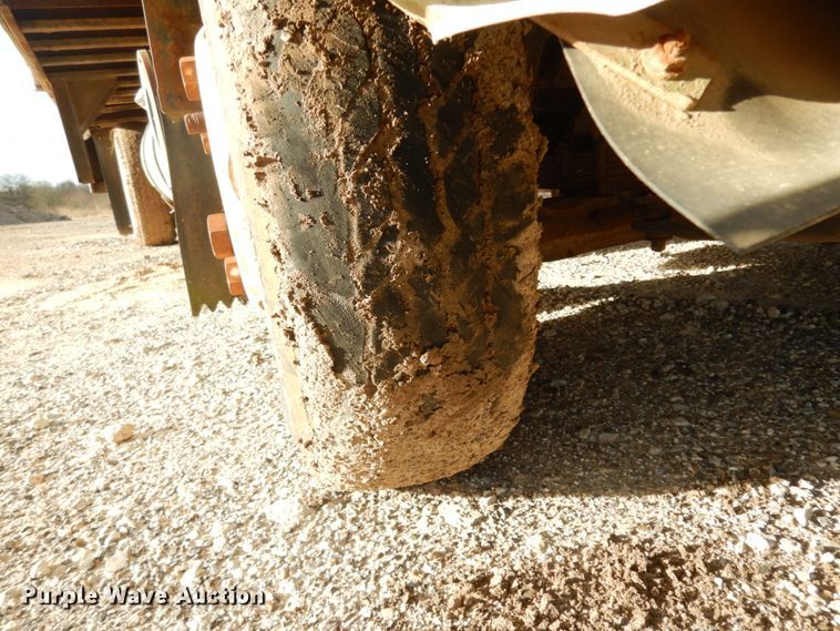 image for item DJ8236 1993 Isuzu NPR  box truck