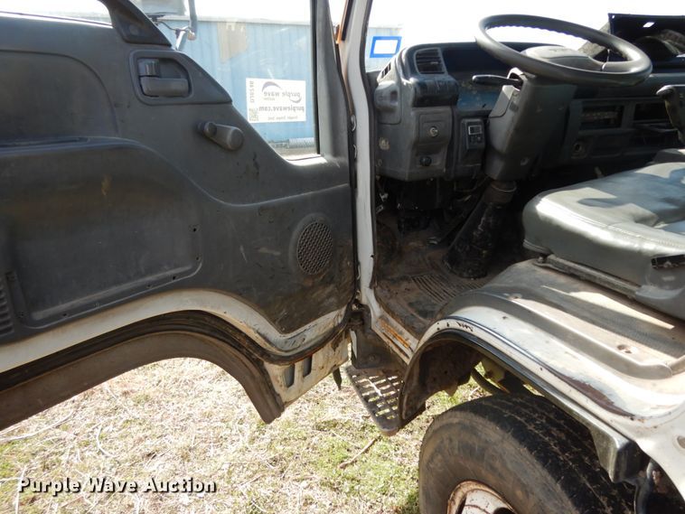 image for item DJ8246 2002 Isuzu NPR  dump truck