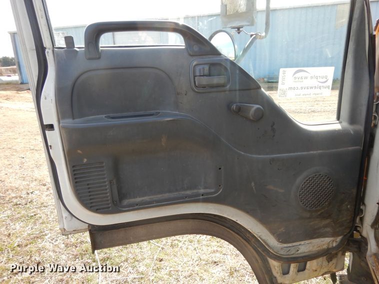 image for item DJ8246 2002 Isuzu NPR  dump truck