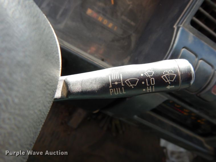 image for item DJ8246 2002 Isuzu NPR  dump truck