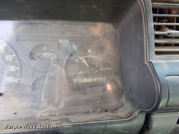 image for item DJ8246 2002 Isuzu NPR  dump truck