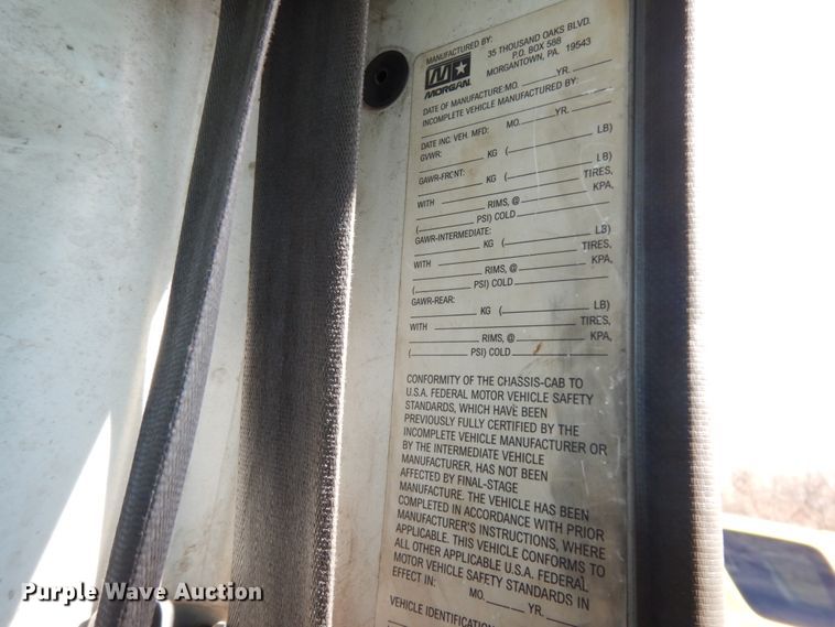 image for item DJ8246 2002 Isuzu NPR  dump truck