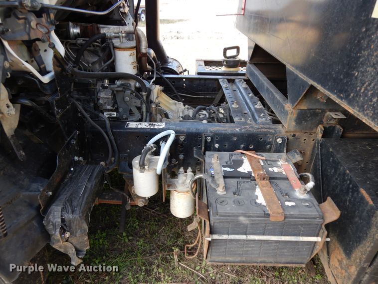 image for item DJ8246 2002 Isuzu NPR  dump truck