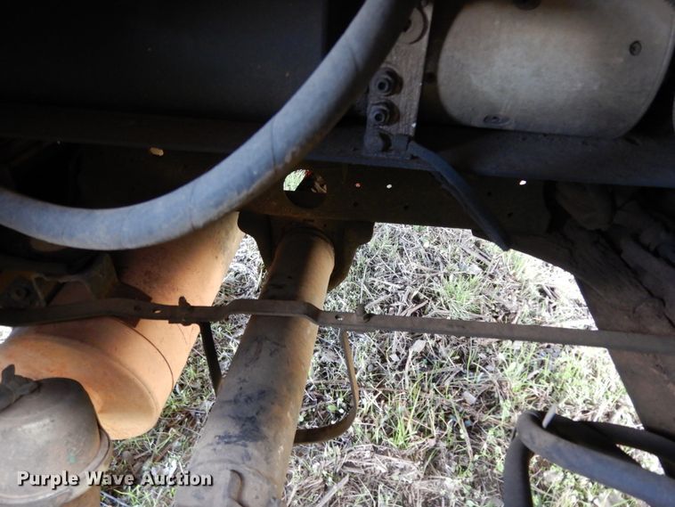 image for item DJ8246 2002 Isuzu NPR  dump truck