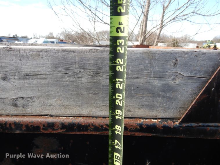 image for item DJ8246 2002 Isuzu NPR  dump truck