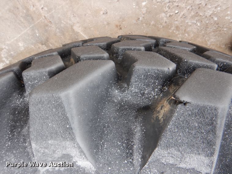 image for item DJ8647 (4) Trelleborg 459 tires