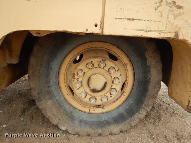 image for item DJ8662 Gerlinger  forklift