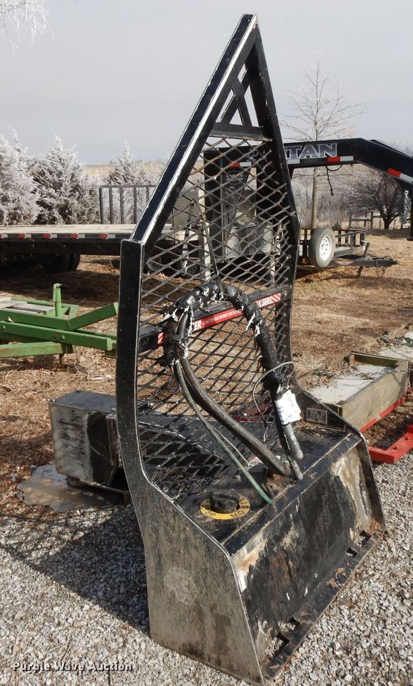 image for item DL2014 Vail TS3020F skid steer tree saw