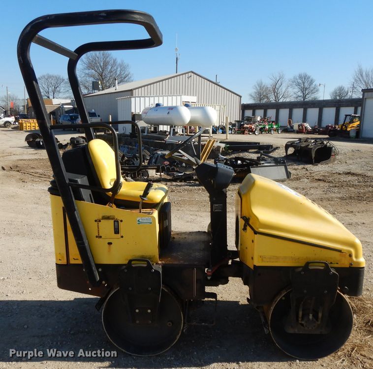 image for item DL2037 2006 Wacker RD11A  double drum roller