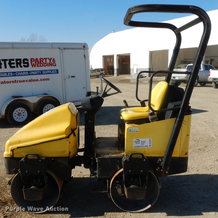 image for item DL2037 2006 Wacker RD11A  double drum roller