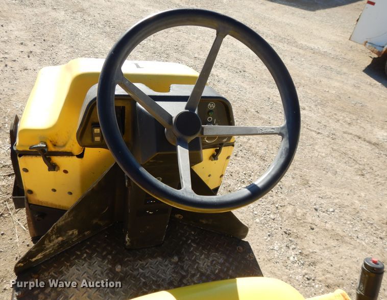 image for item DL2037 2006 Wacker RD11A  double drum roller