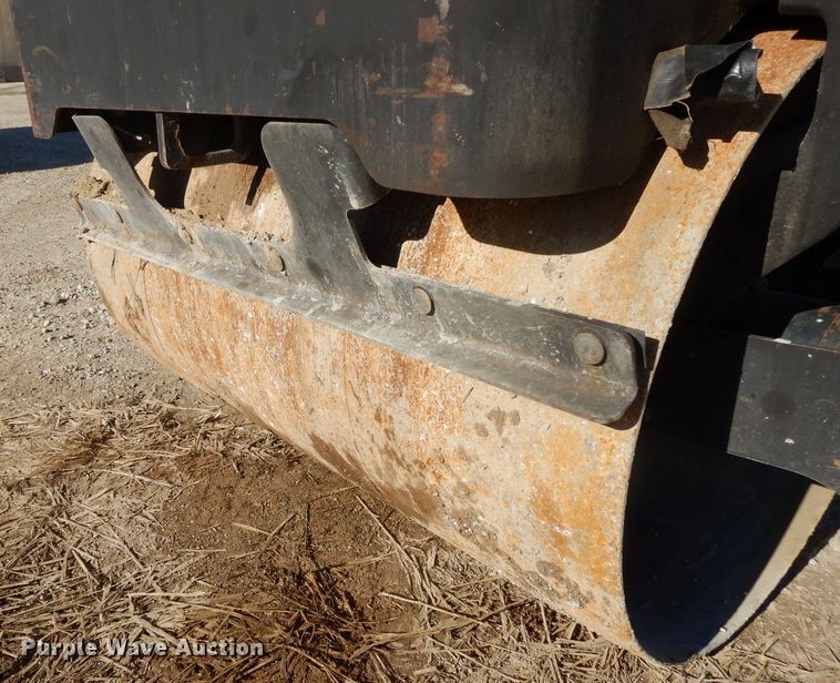 image for item DL2037 2006 Wacker RD11A  double drum roller