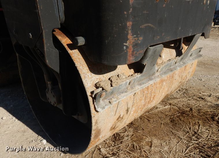 image for item DL2037 2006 Wacker RD11A  double drum roller