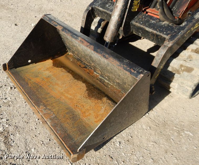 image for item DL2038 2015 Ditch Witch SK750  compact utility loader