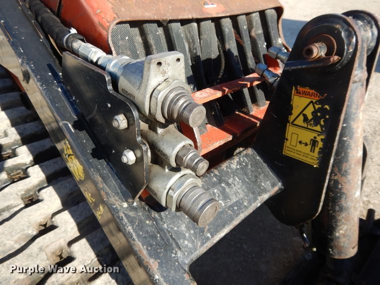 image for item DL2038 2015 Ditch Witch SK750  compact utility loader