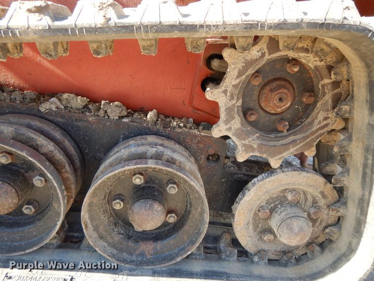 image for item DL2038 2015 Ditch Witch SK750  compact utility loader