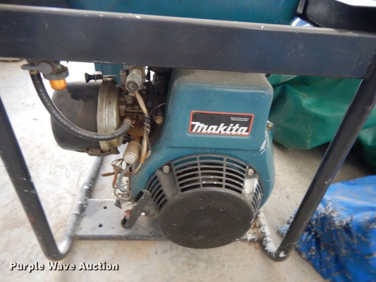 image for item DL2046 Makita G6100R  generator