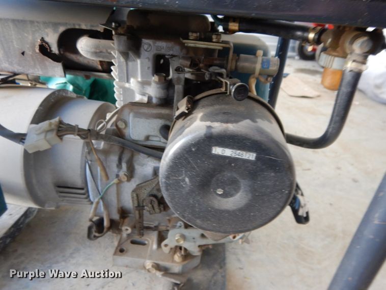 image for item DL2046 Makita G6100R  generator