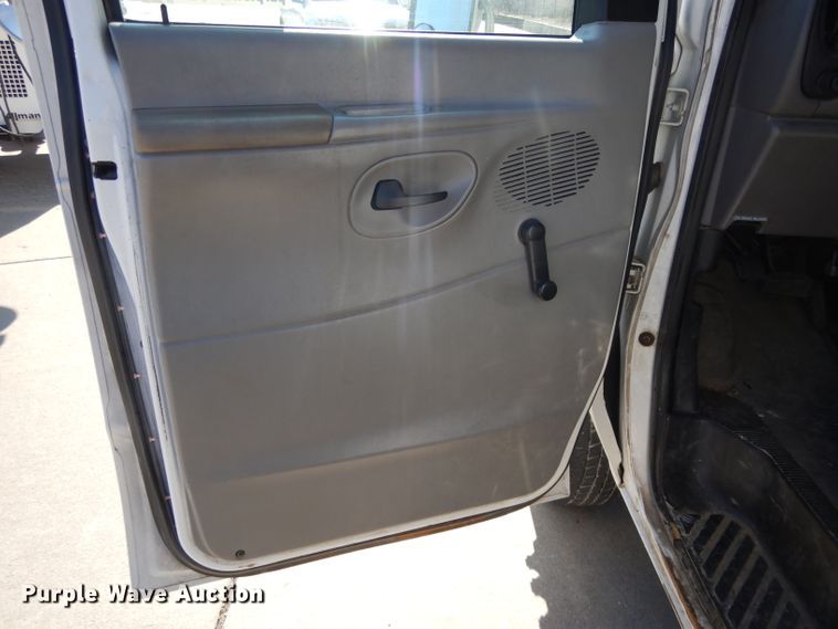 image for item DL2090 1999 Ford Econoline E350 Super Duty  box truck