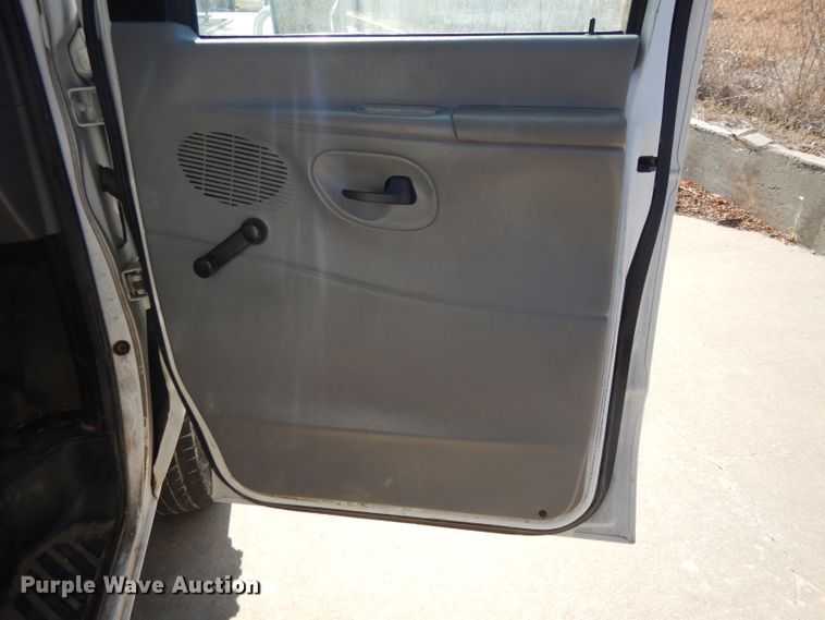 image for item DL2090 1999 Ford Econoline E350 Super Duty  box truck