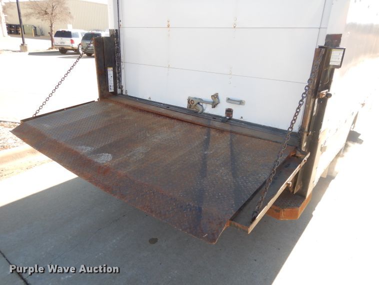 image for item DL2090 1999 Ford Econoline E350 Super Duty  box truck