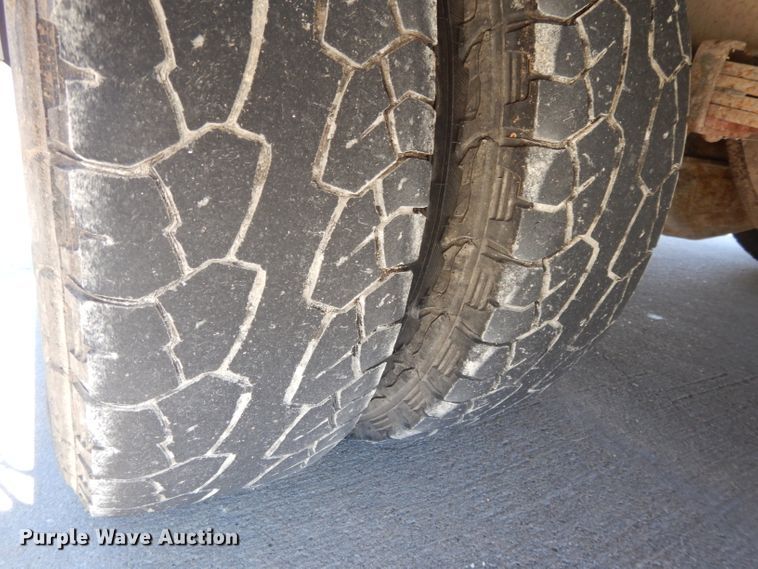 image for item DL2090 1999 Ford Econoline E350 Super Duty  box truck