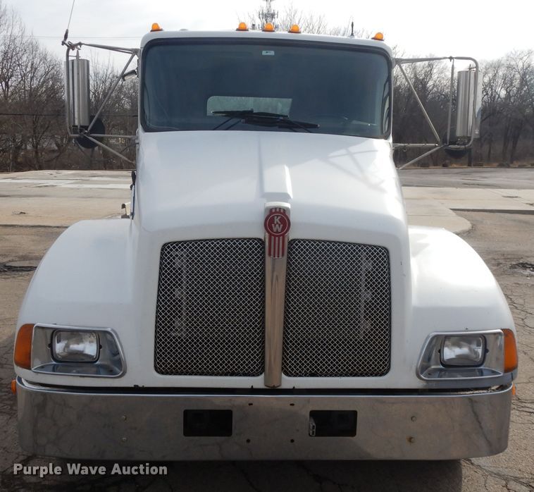 image for item DL2741 2003 Kenworth T300  rollback truck