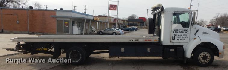 image for item DL2741 2003 Kenworth T300  rollback truck