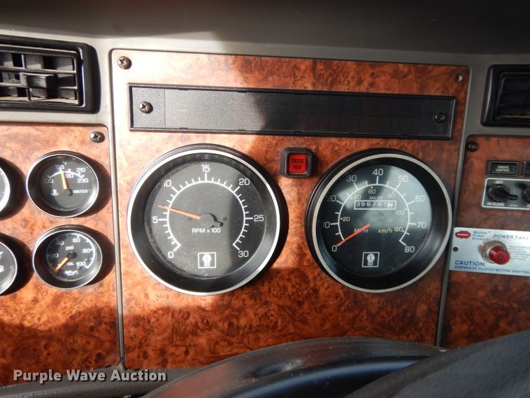 image for item DL2741 2003 Kenworth T300  rollback truck