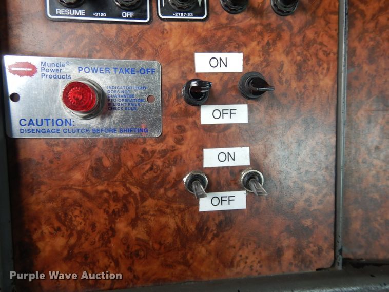 image for item DL2741 2003 Kenworth T300  rollback truck